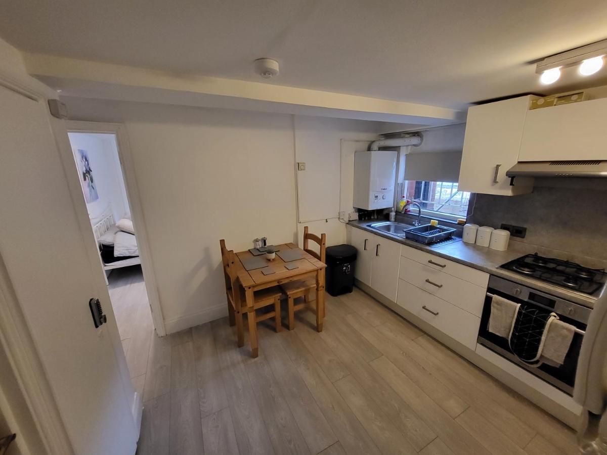 Cosy Apartment By Clapham South Underground! Londra Dış mekan fotoğraf
