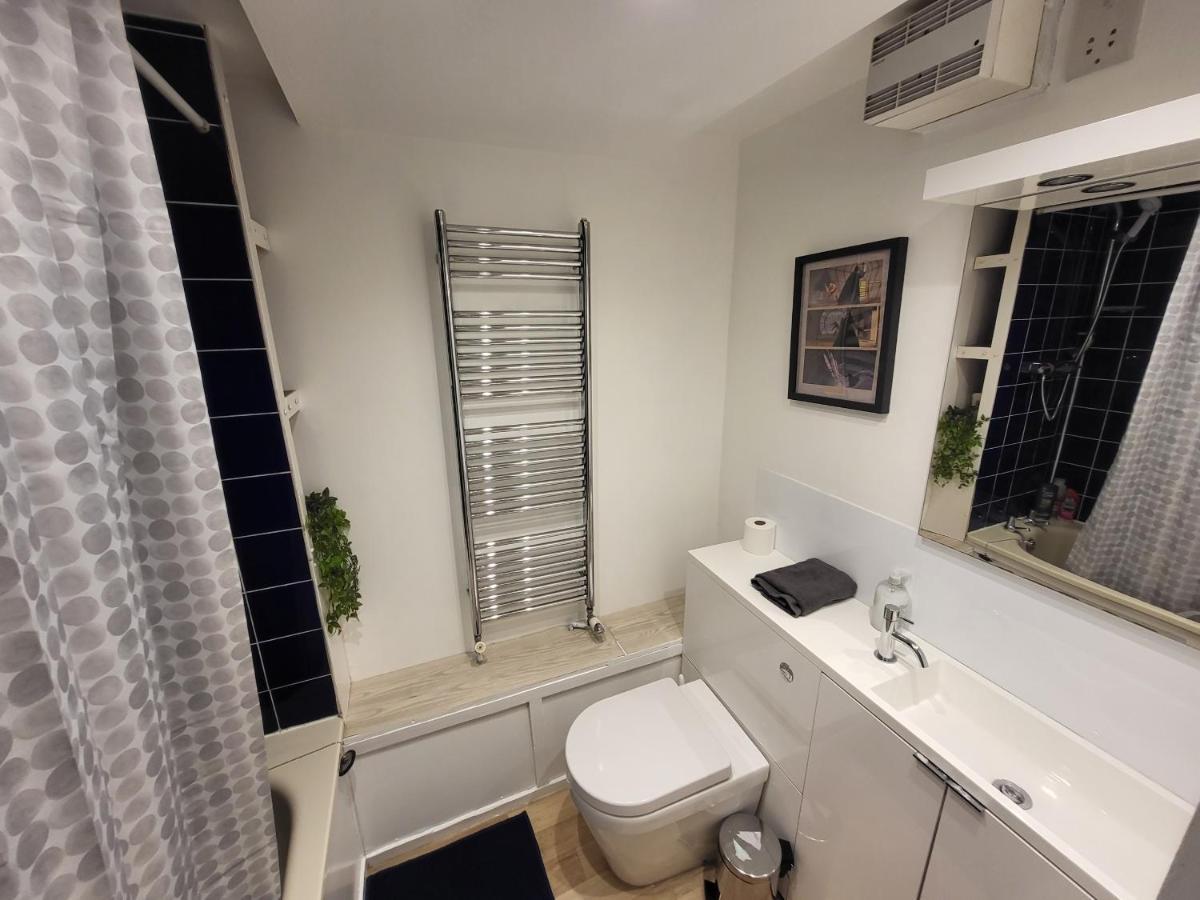 Cosy Apartment By Clapham South Underground! Londra Dış mekan fotoğraf