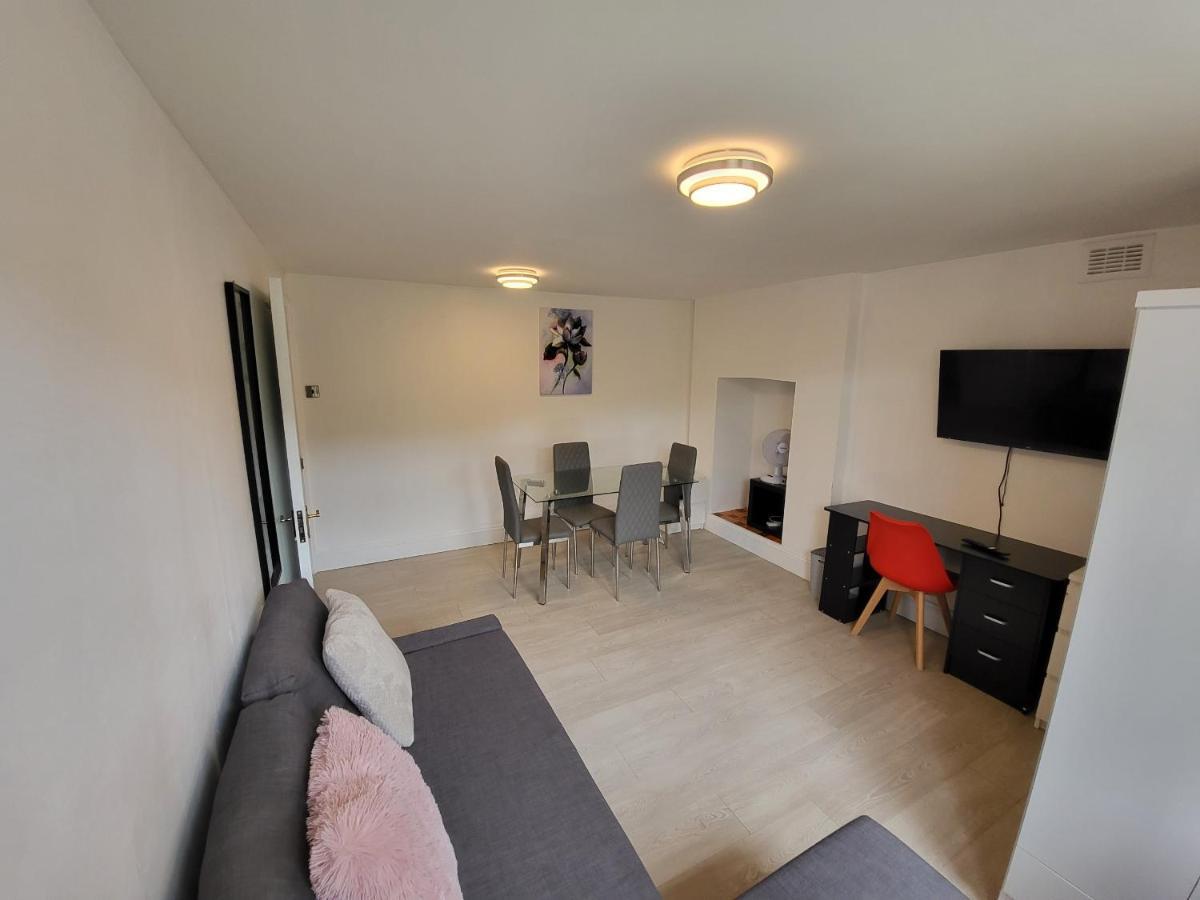 Cosy Apartment By Clapham South Underground! Londra Dış mekan fotoğraf