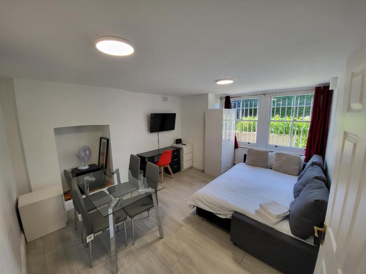 Cosy Apartment By Clapham South Underground! Londra Dış mekan fotoğraf
