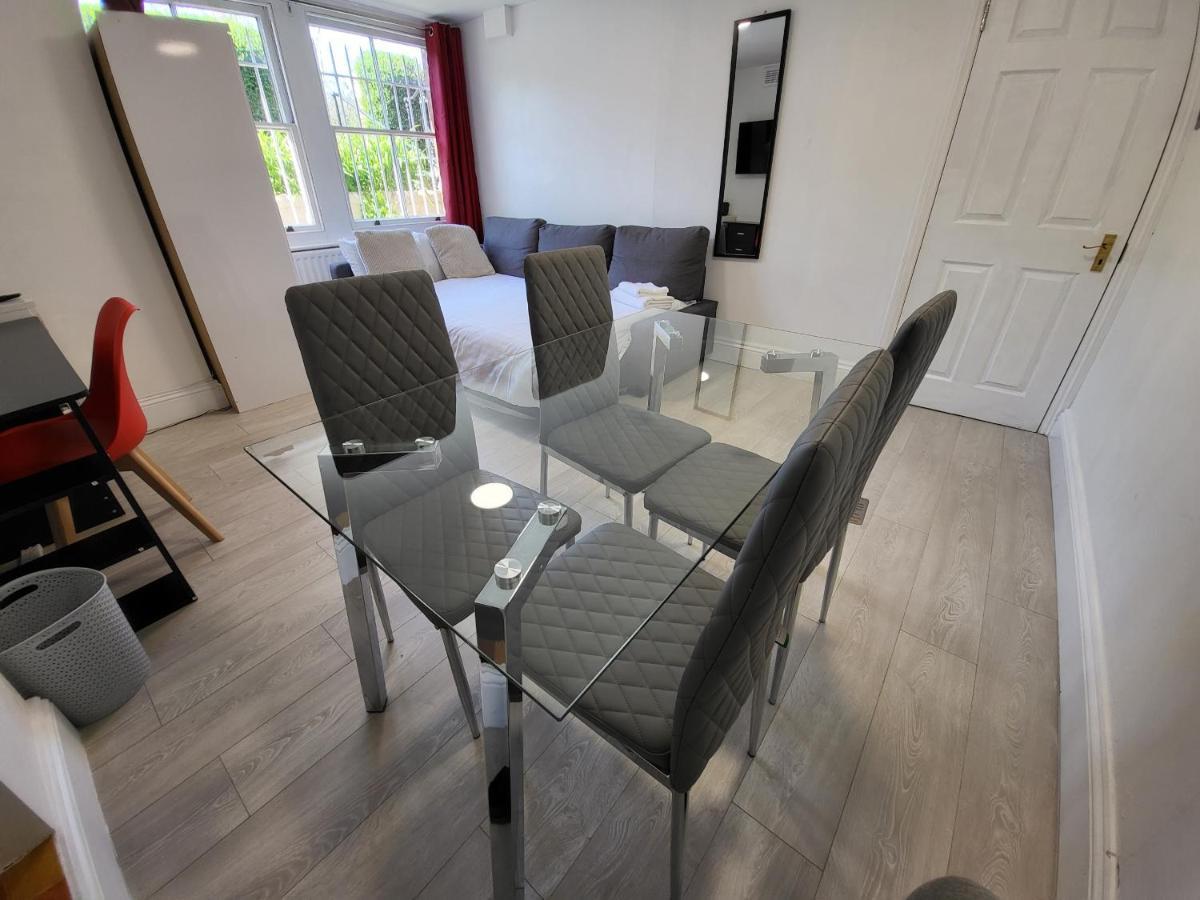 Cosy Apartment By Clapham South Underground! Londra Dış mekan fotoğraf
